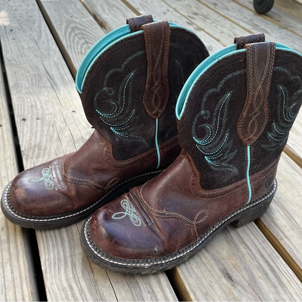 Ariat Western Short Ankle Cowboy Boots Women’s 9